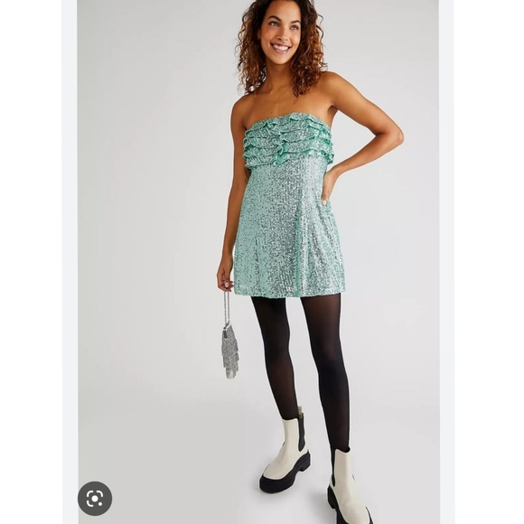 Free people Frida Ruffle Mini Dress size 6. B 24 - Picture 2 of 6